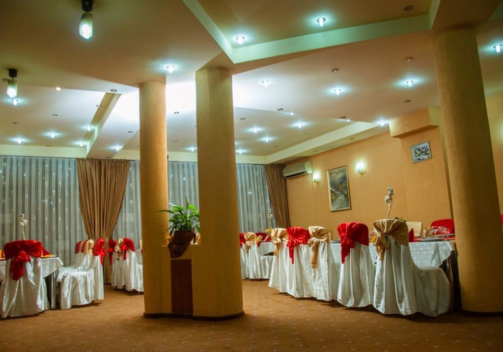 Cristal Hotel 3*